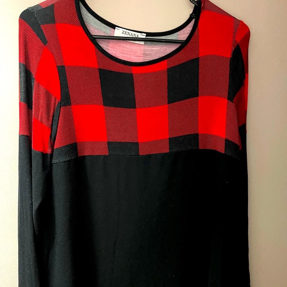 Red and black buffalo check top